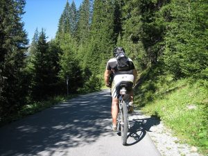 Pros y contras de realizar el Camino de Santiago en bici